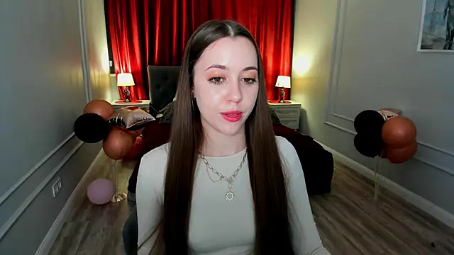 BloomAndFun's Live XXX Chat