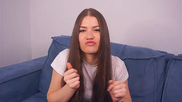 MelitaAraki Adlı Modelin Canlı XXX Sohbeti