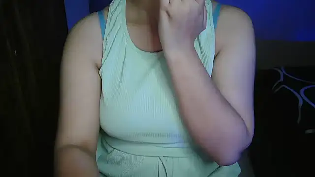 HotNiyathi Chat XXX live