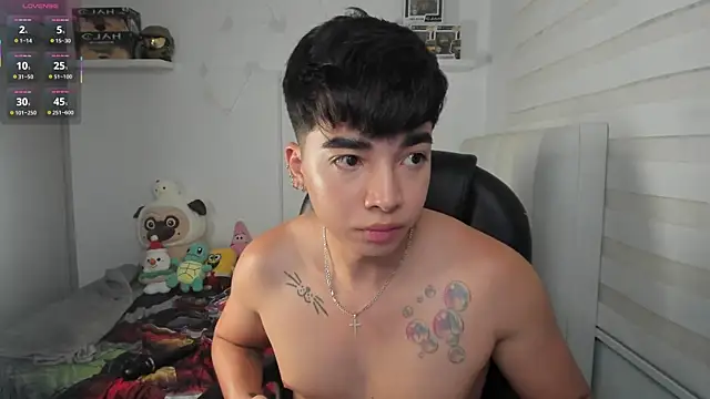 santy7v7 Chat XXX in diretta