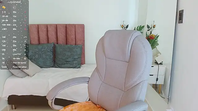 Sembang XXX Secara Langsung sophia_hadid