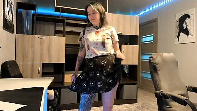 XXX chat uživo modela HighelikeGirl