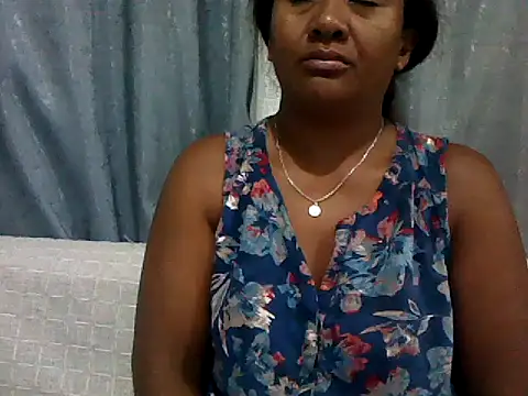 sexyladii: онлайн-секс-чат