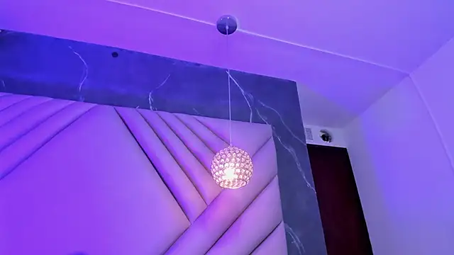 Ibbie_drastic's Live XXX Chat