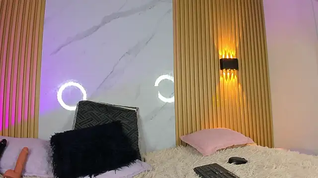 Miss_ElektraNova Webcam Show