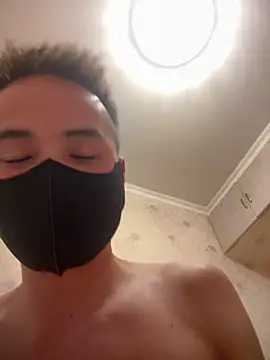 AkY88 现场XXX聊天