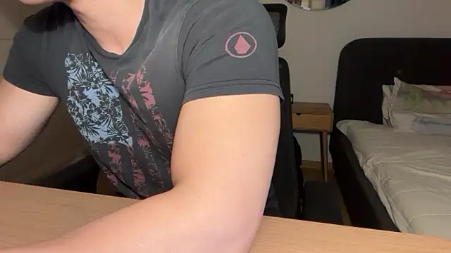 Pokazy przed kamerką – jungcock3210