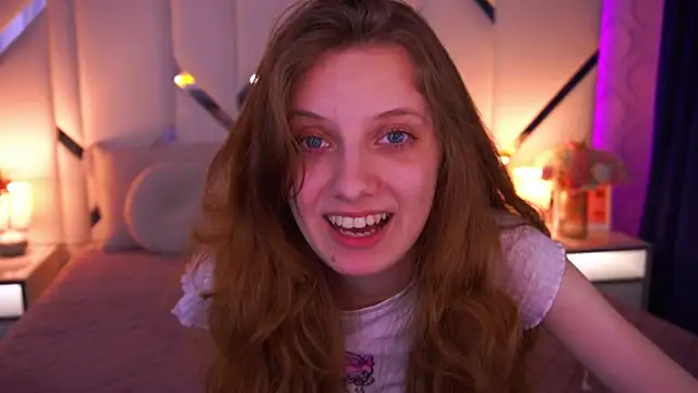 CuteeFoxy Live XXX-chat