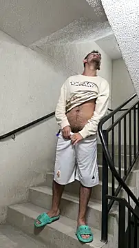 juancho_hairy: διαδικτυακό σόου στην κάμερα