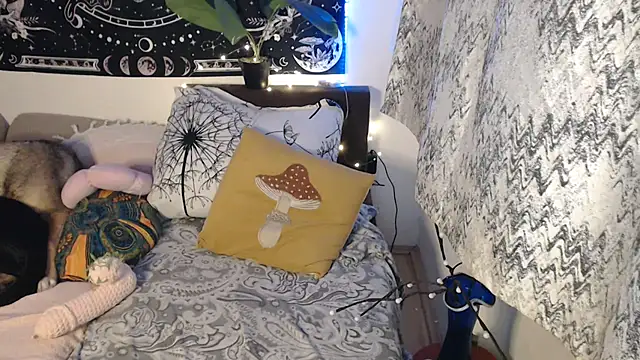 AlienforTwenty Live XXX Chat