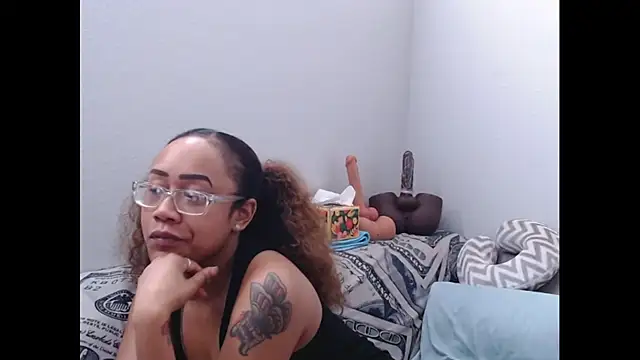 Chatroom XXX en direct de RylReese