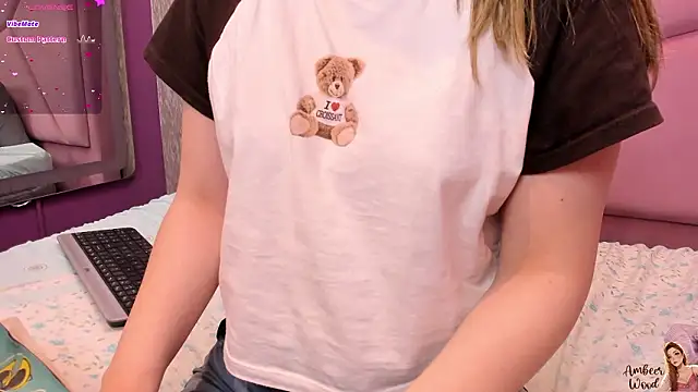 Živý XXX chat AmbeerWood_