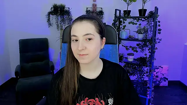 VirtuallVoyant Adlı Modelin Canlı XXX Sohbeti