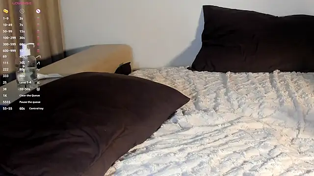 دردشة Emilia_mala الجنسية المباشرة