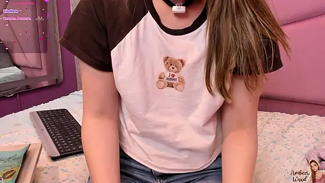 แชท XXX สดของ AmbeerWood_