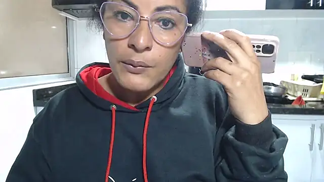 Онлайн чат XXX kateleyagrey