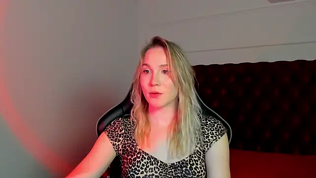 ElaraVoltage Chat XXX in diretta