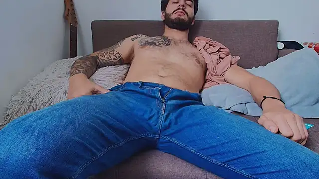 Chat XXX en directo de thomas_gun