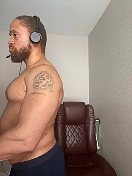 Fathero1time élő XXX-chatje