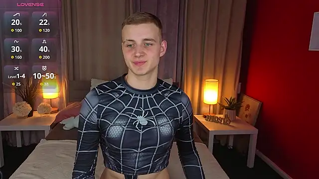 HereAlexColee's Live XXX Chat