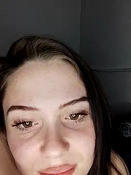 Show modela icedrosemarye na web-kameri