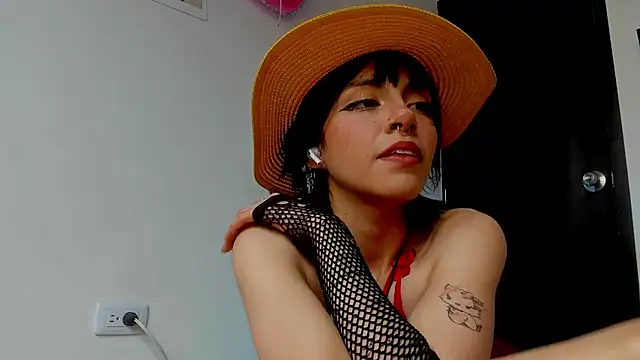 Nyxara-'s Live XXX Chat