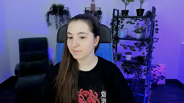 VirtuallVoyant Adlı Modelin Canlı XXX Sohbeti