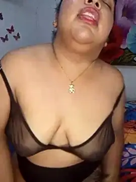 Chat XXX en directo de Angelly_ricura