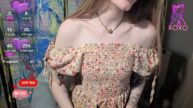 Adell_Love Adlı Modelin Canlı XXX Sohbeti