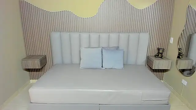 Amy_EstrellitaのライブXXXチャット