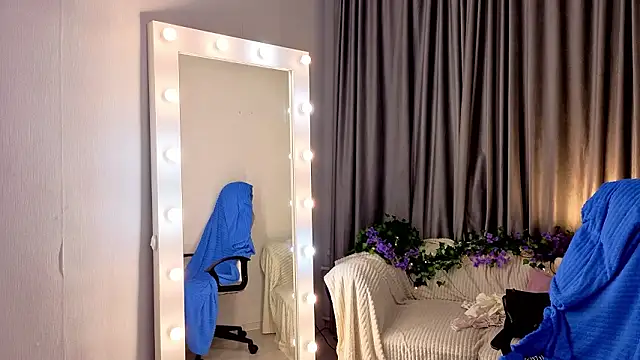 LiuYani's Webcam Show