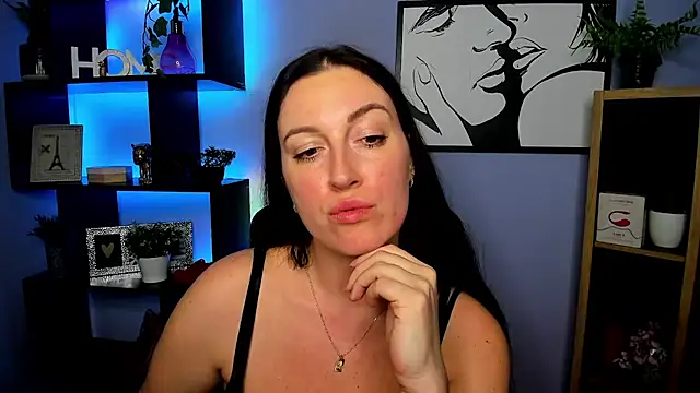 FUN_AMI Adlı Modelin Canlı XXX Sohbeti