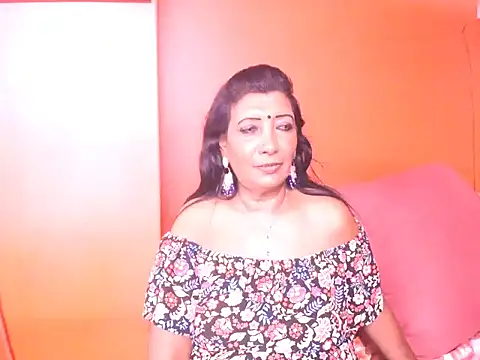 Chat XXX ao vivo de indiansarika65