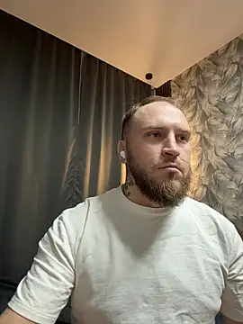 Pokazy przed kamerką – HermanFire