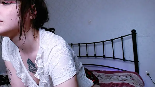 Pizda-Drozda Chat XXX in diretta