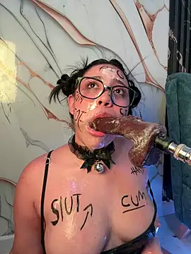 Chat XXX ao vivo de emy_eviee