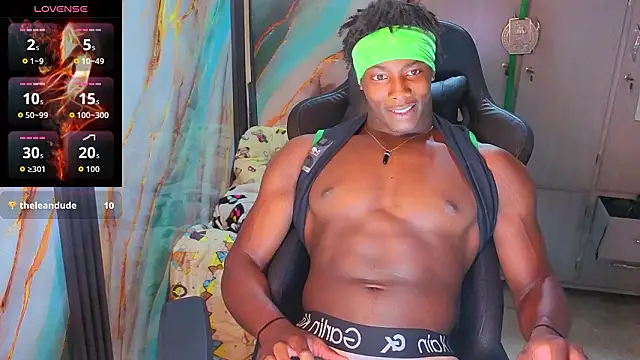 maxmuscle10 Webcam-Show