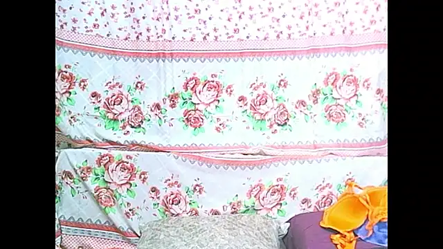 matureindian's Live XXX Chat