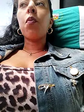 Czat XXX na żywo – Luianna