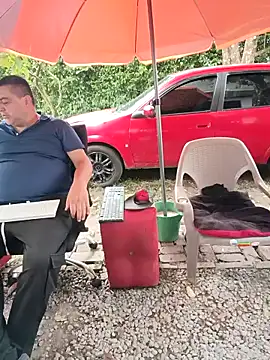 hotandfierylatinos2023 即時 XXX 聊天