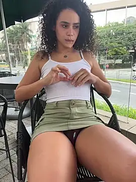 SirenStell0 élő XXX-chatje