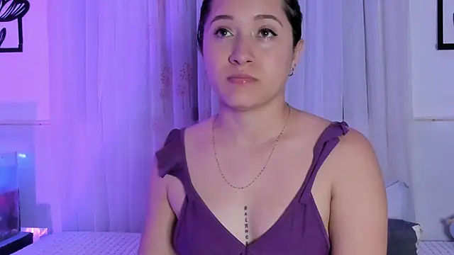 LeiahBlonde_ Chat XXX in diretta