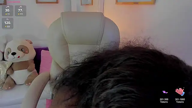 zobe_love Adlı Modelin Canlı XXX Sohbeti