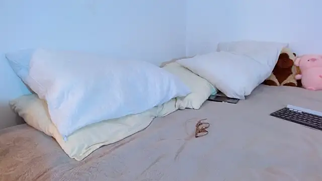 Elle_Lee_ Show Webcam