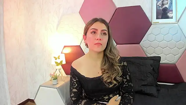 Czat XXX na żywo – AriaRous