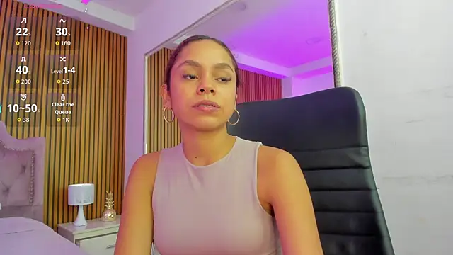 XXX chat uživo modela CarolineFyre