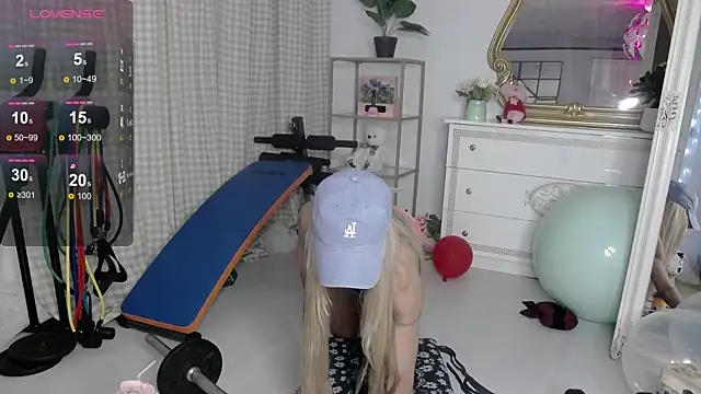 SarahRaynex's Live XXX Chat