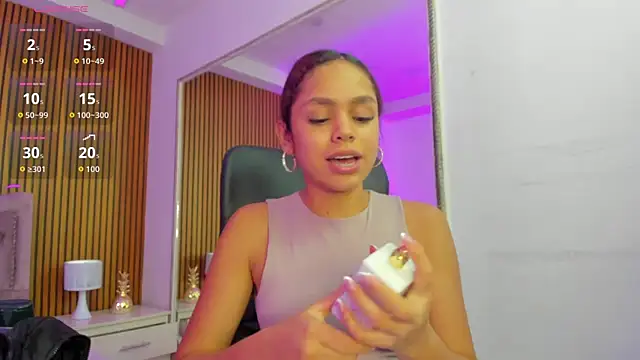 CarolineFyre's Live XXX Chat