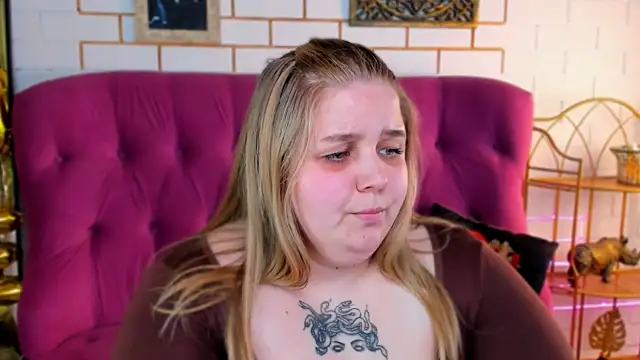 SladaDell 现场XXX聊天