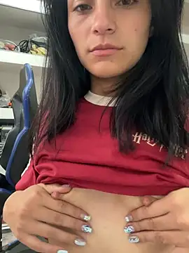 Chat XXX en directo de bliinkii_and_luka_